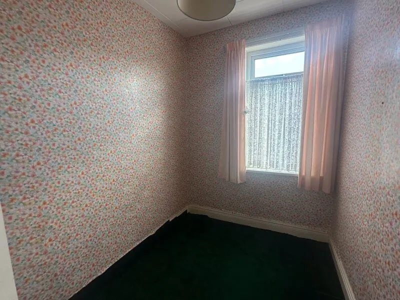 3 Bedroom House - Terraced