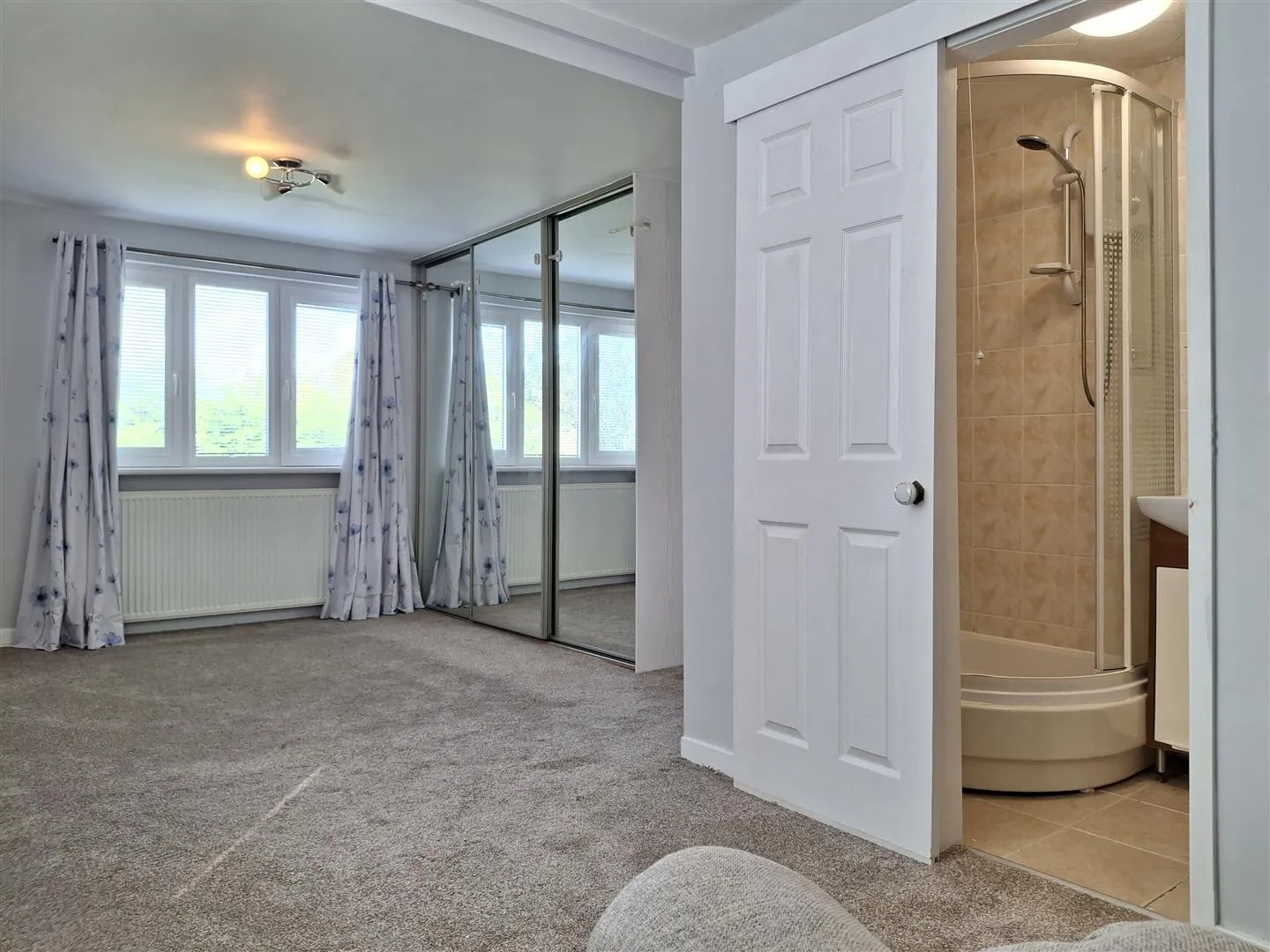 5 Bedroom House - Terraced