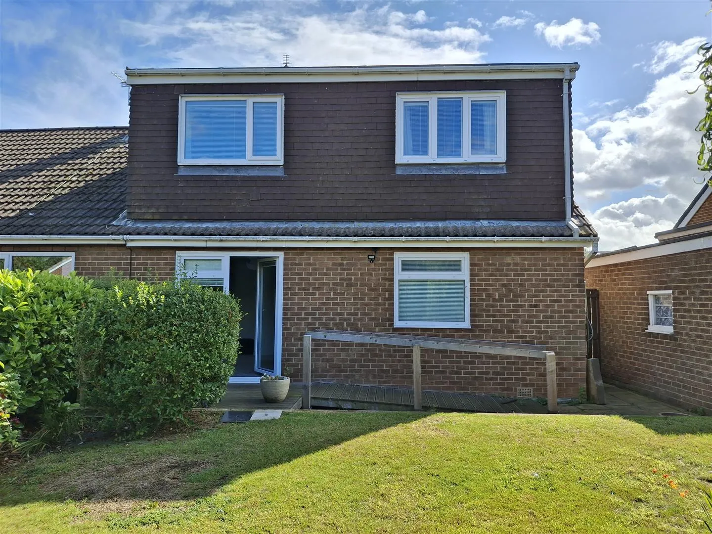 5 Bedroom House - Terraced