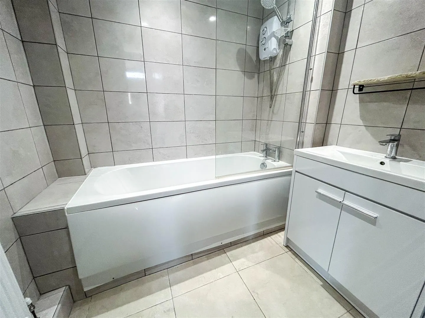 3 Bedroom House - Terraced