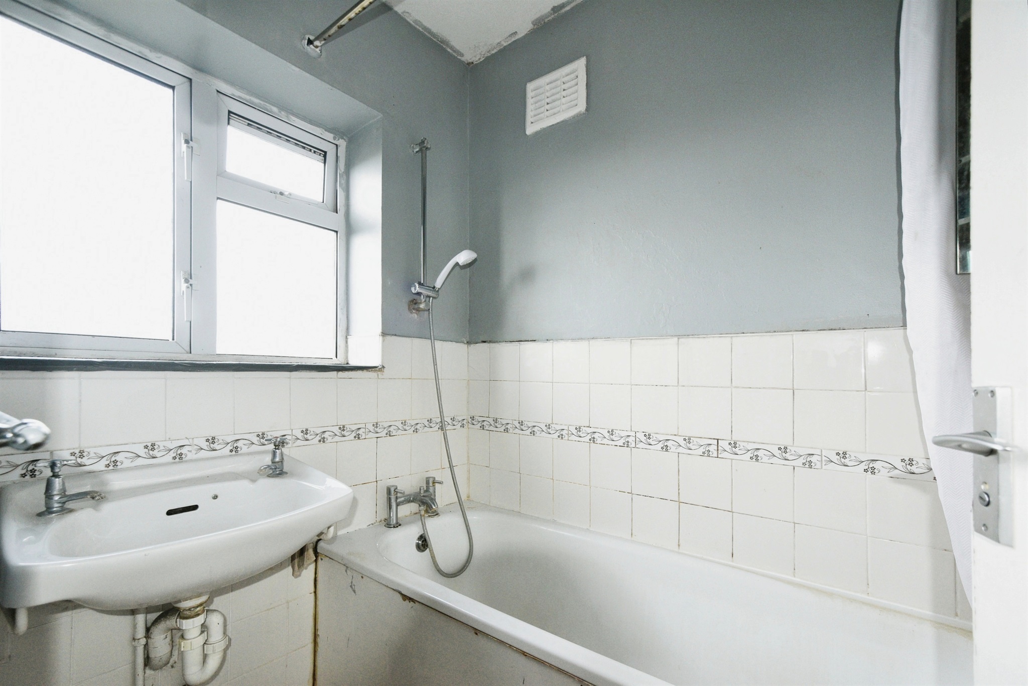 2 bed Terraced