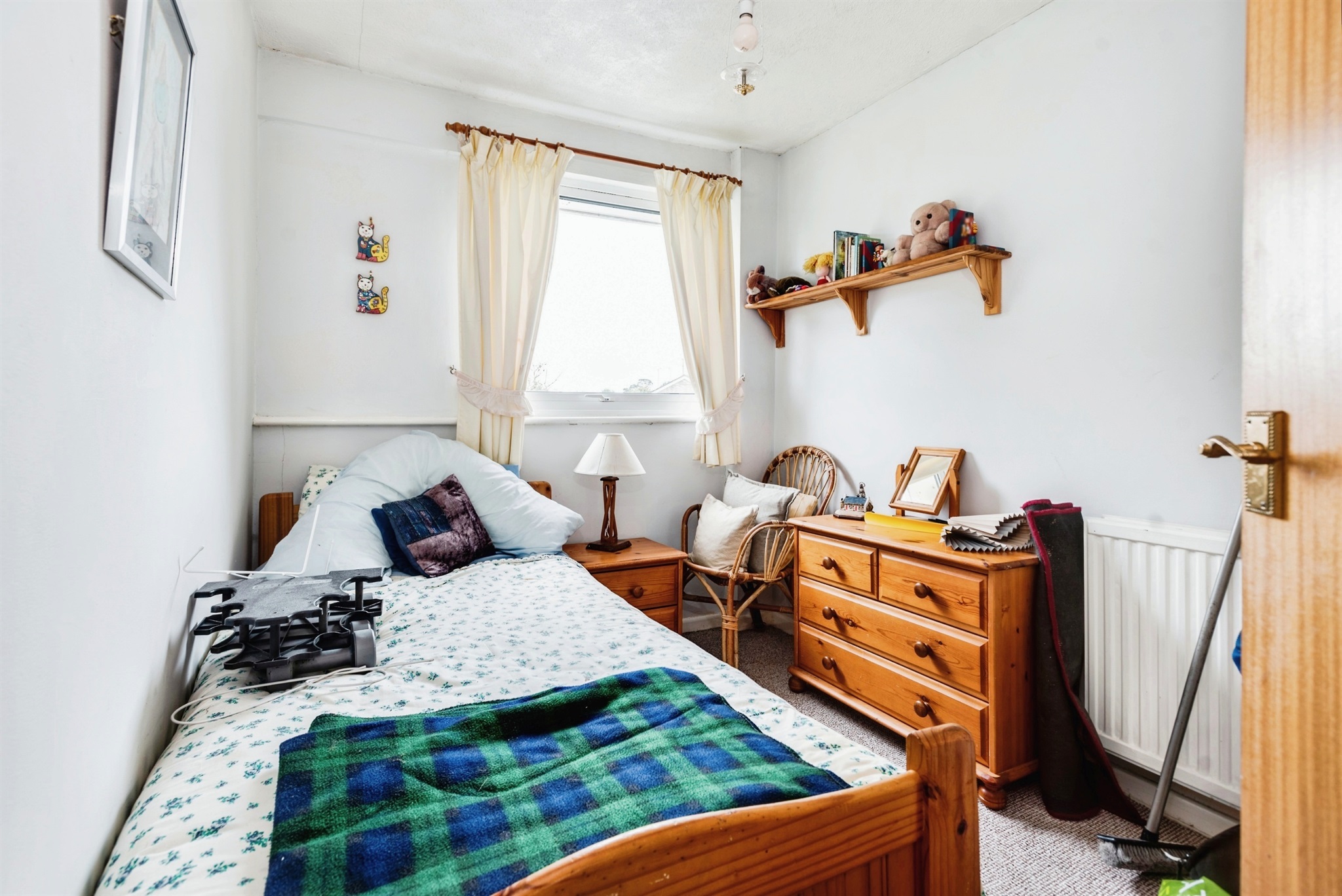 4 bed Semi-Detached