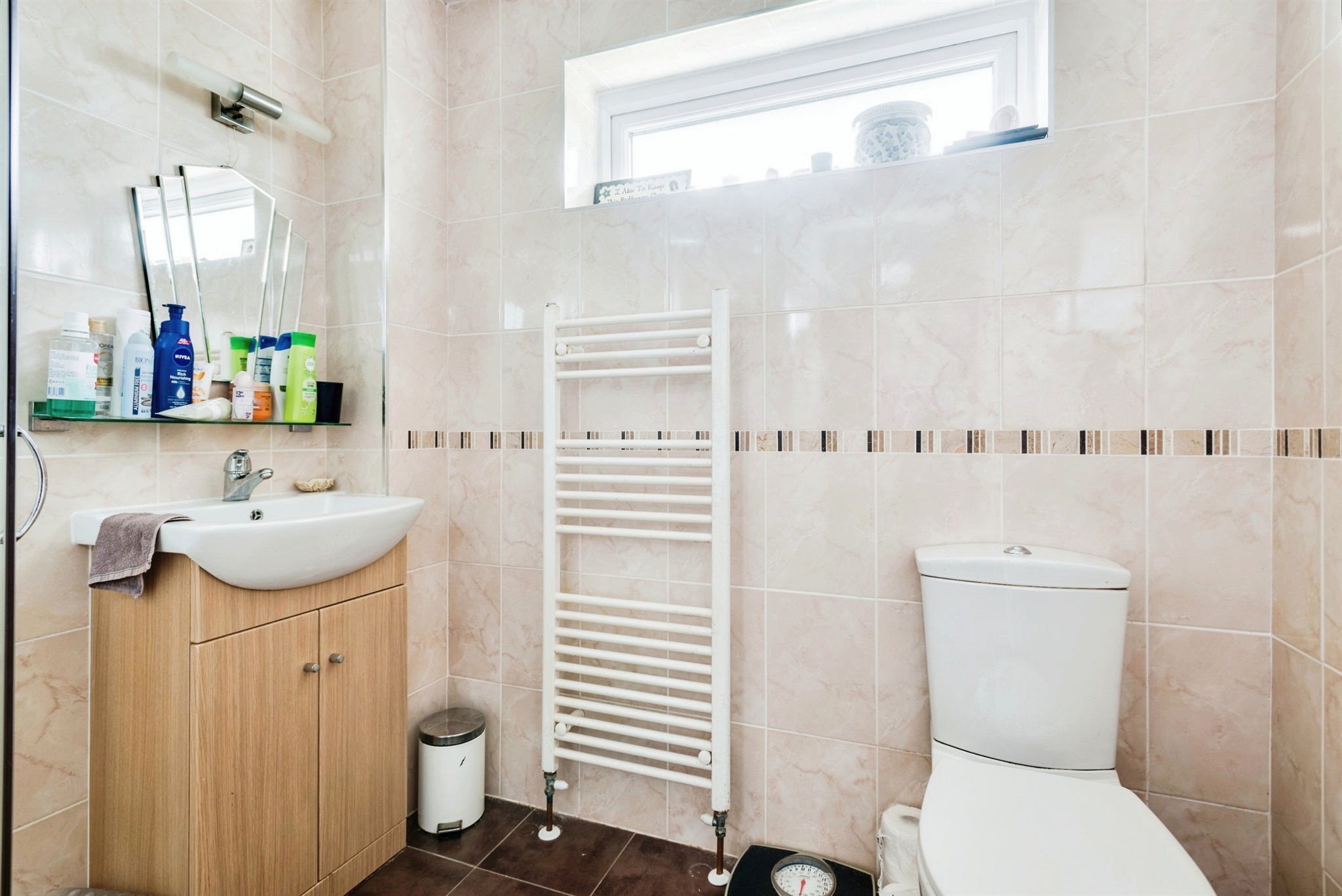 4 bed Semi-Detached