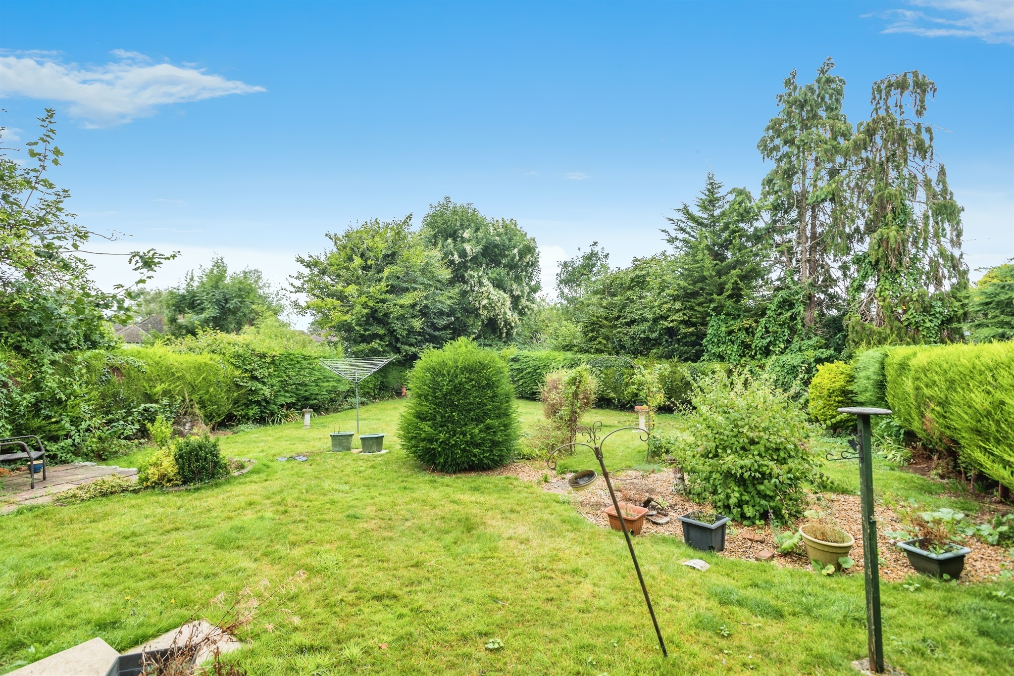 4 bed Semi-Detached