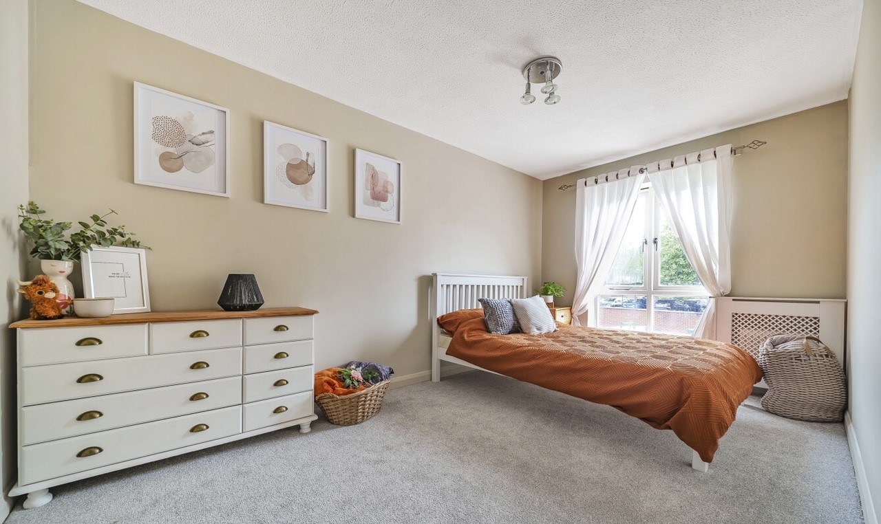 3 bed Terraced