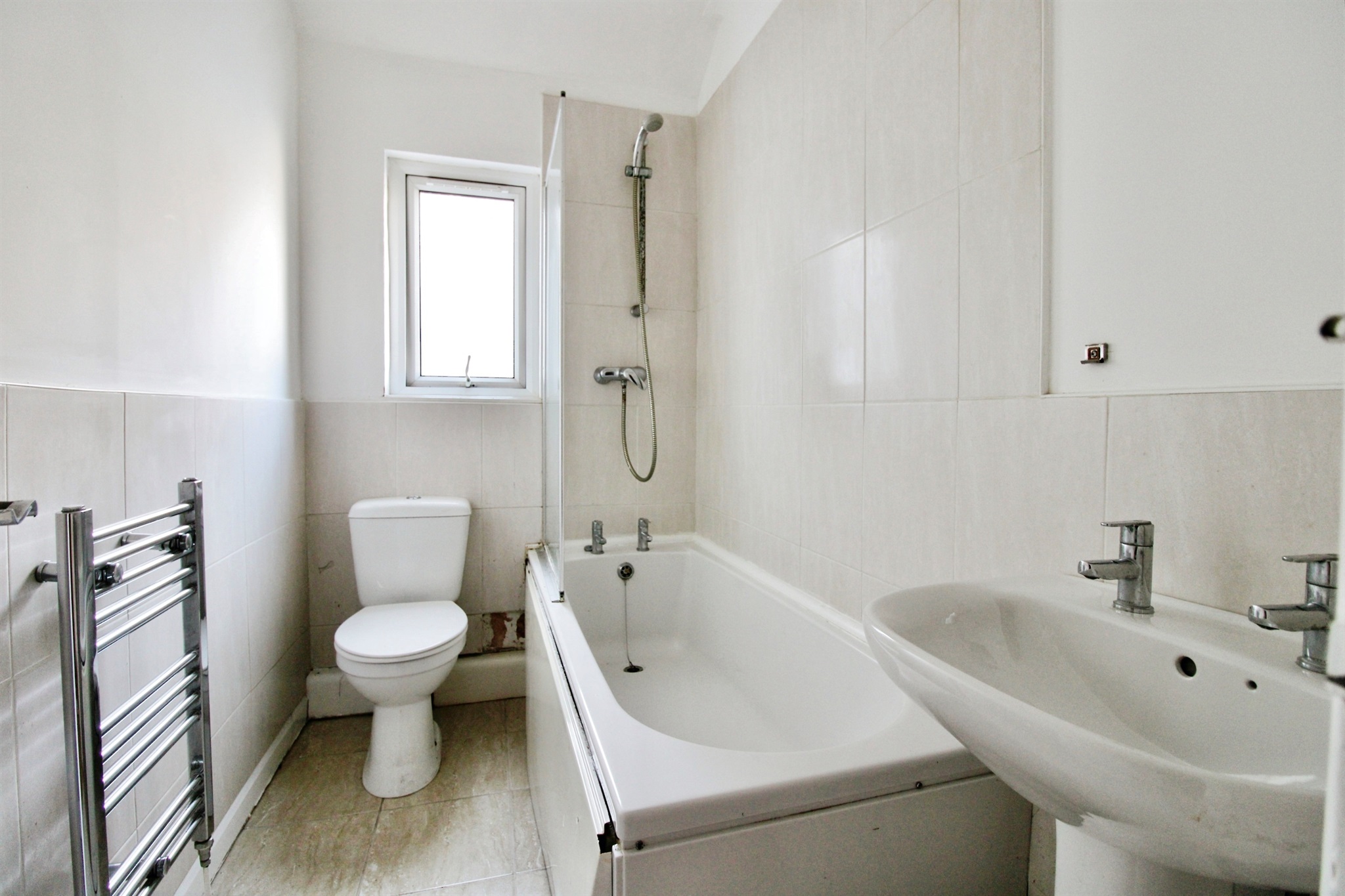 1 bed Ground Flat