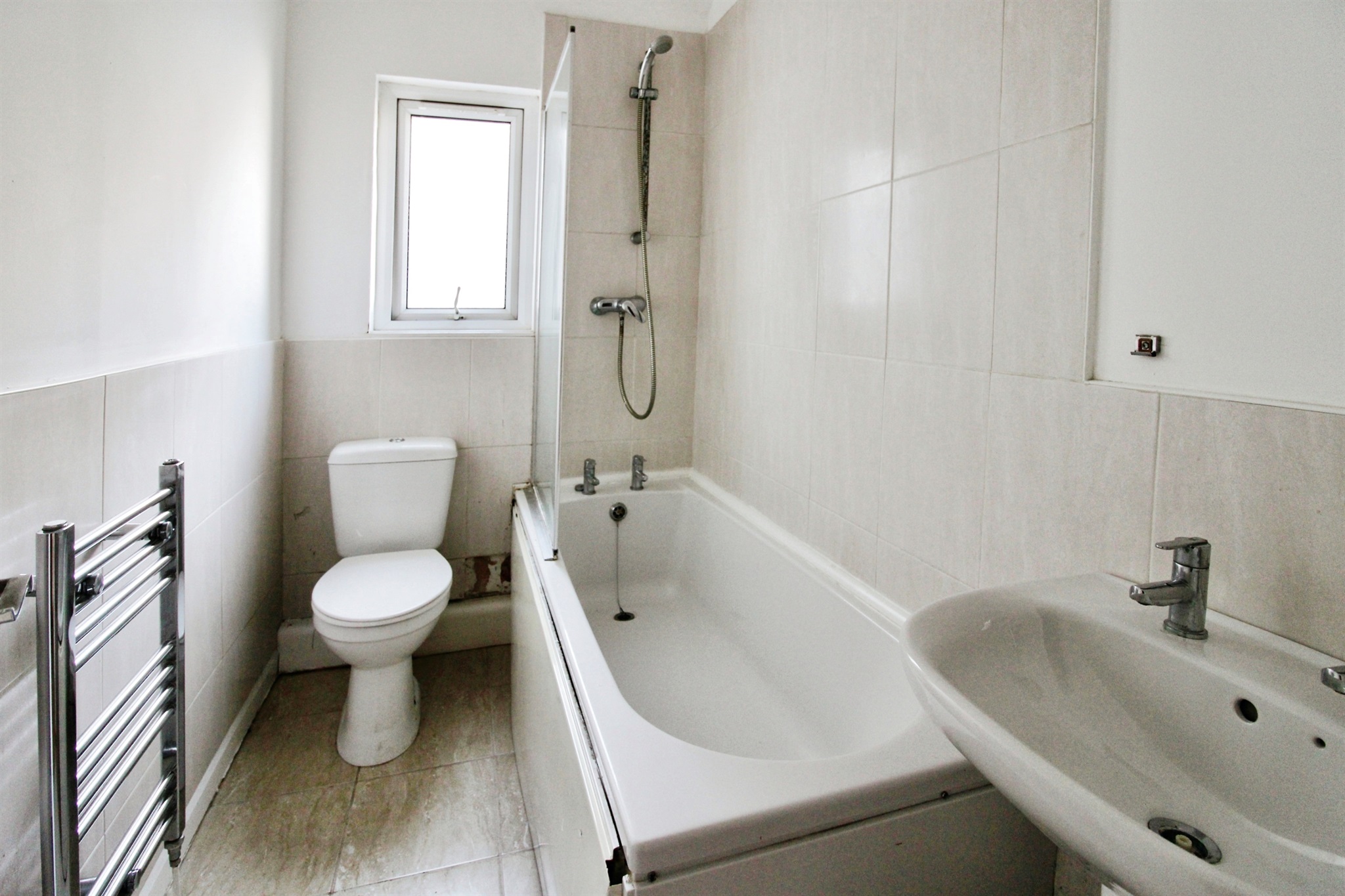 1 bed Ground Flat