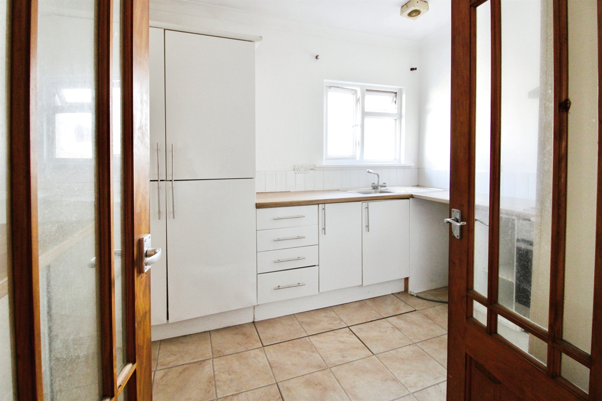 1 bed Ground Flat