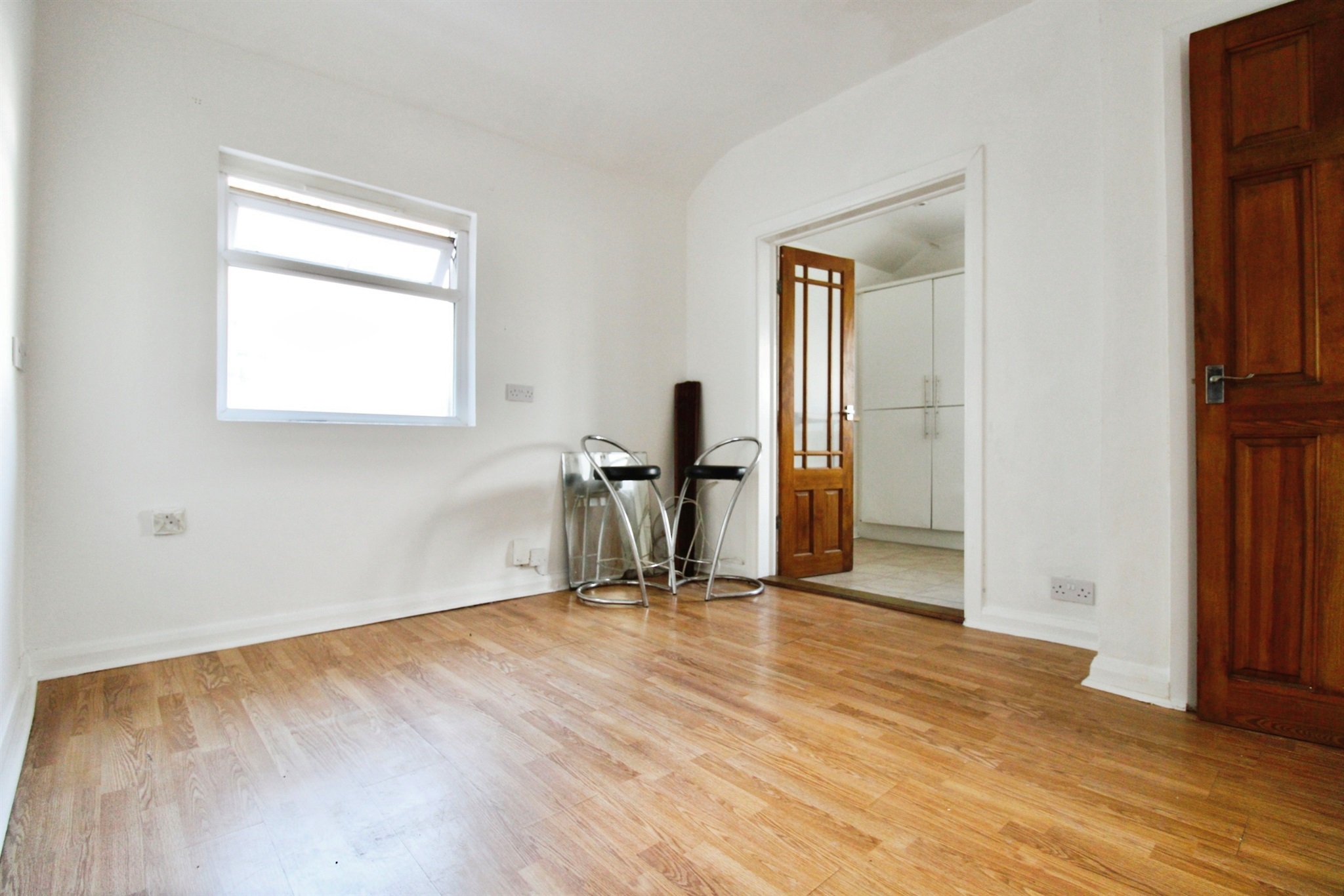 1 bed Ground Flat