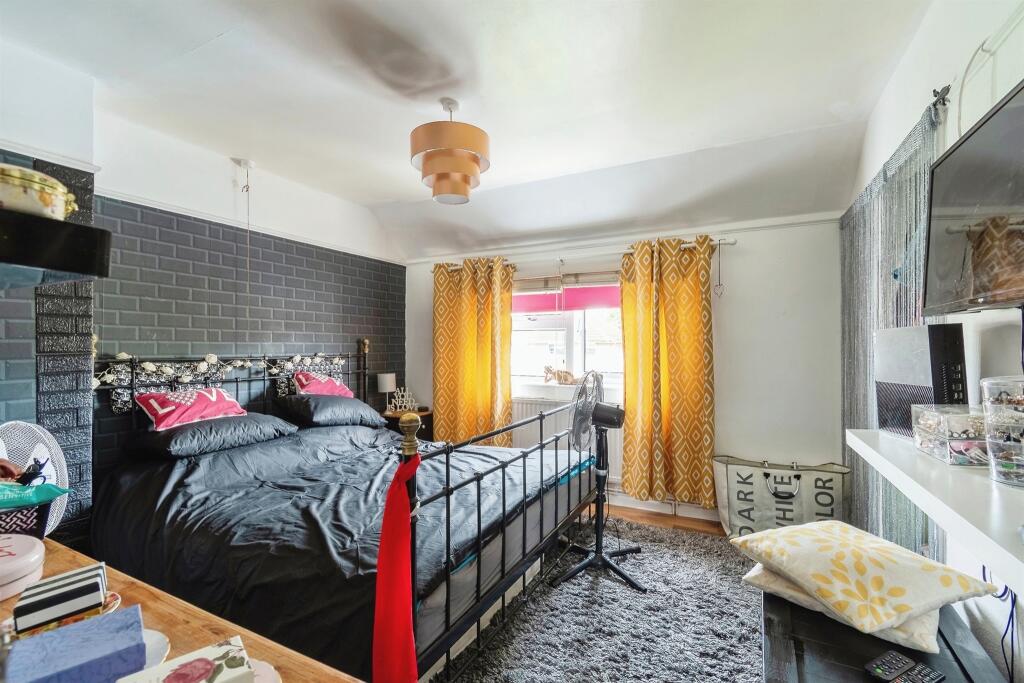 2 bed Terraced