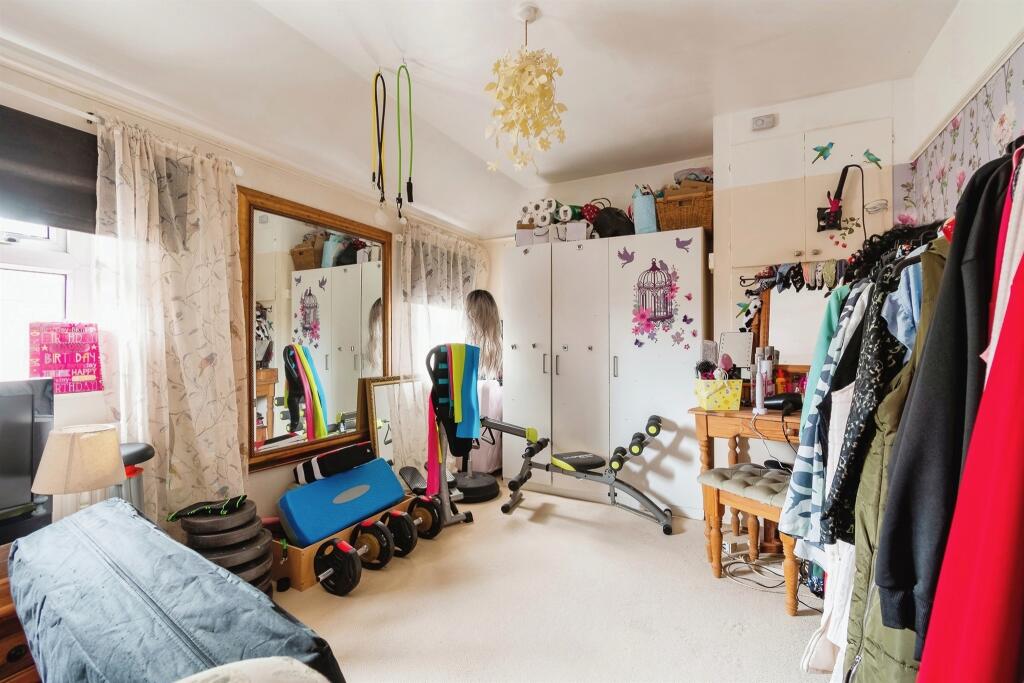 2 bed Terraced