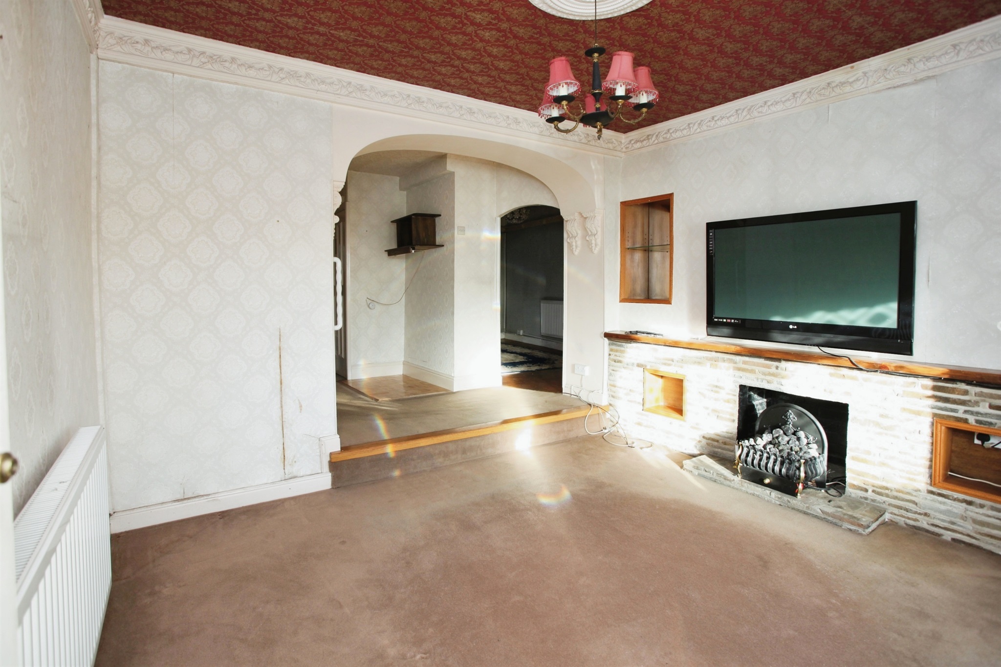 3 bed End of Terrace