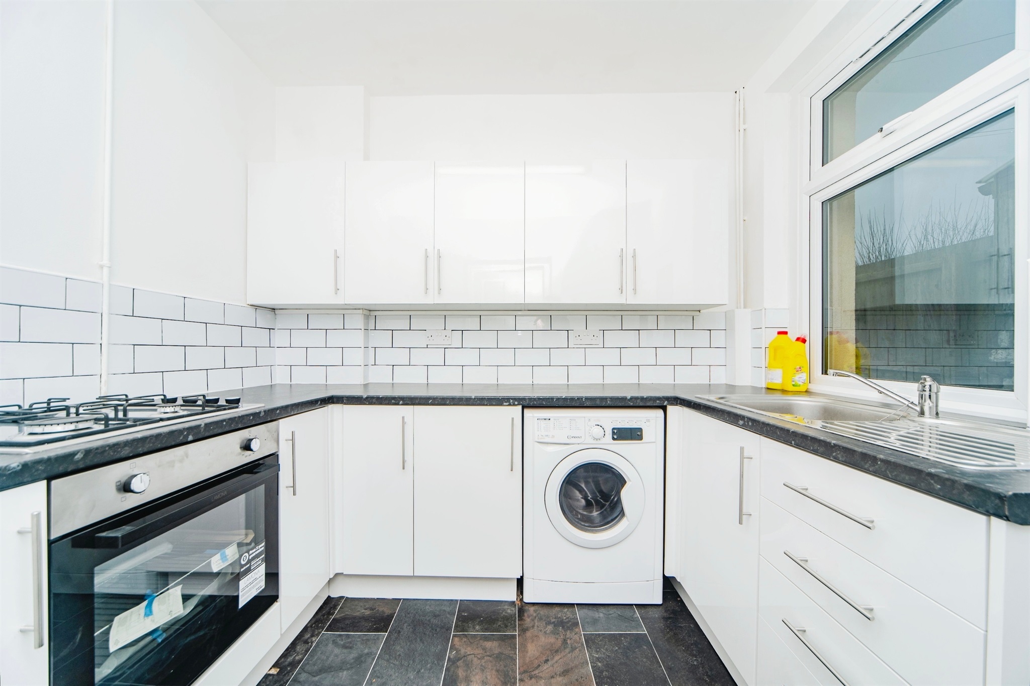 2 bed Terraced