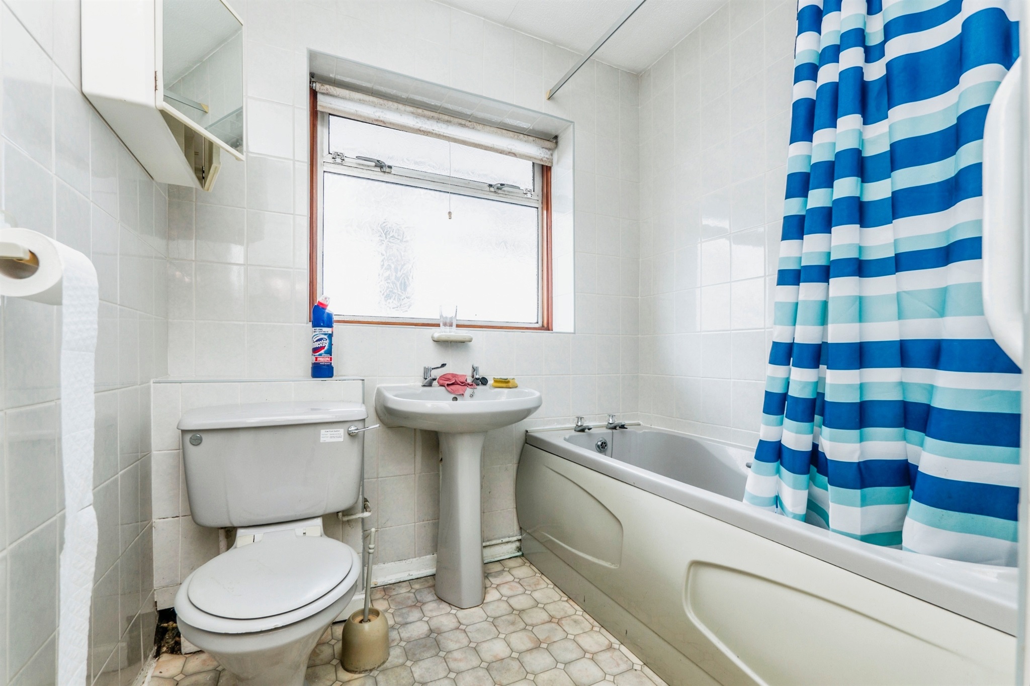 2 bed Semi-Detached Bungalow
