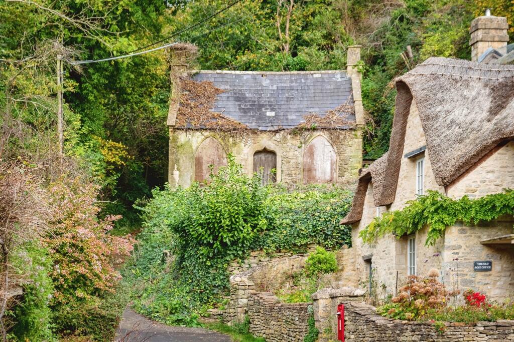 1 bed Detached