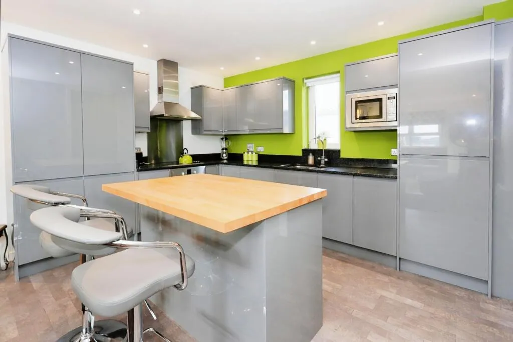 3 bed Penthouse
