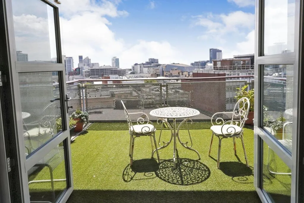3 bed Penthouse