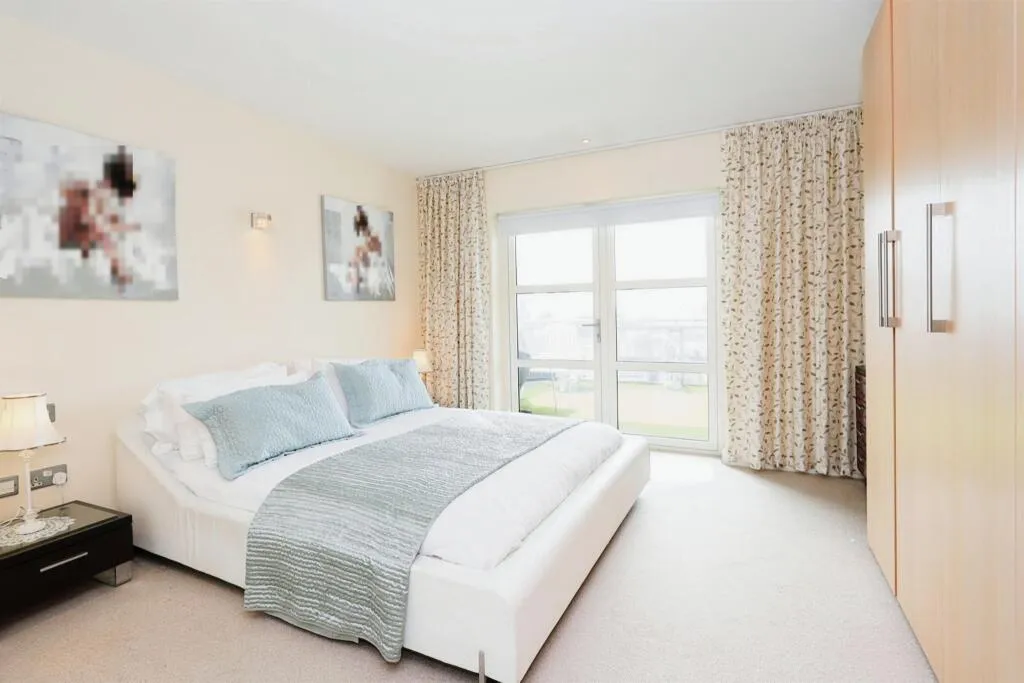 3 bed Penthouse