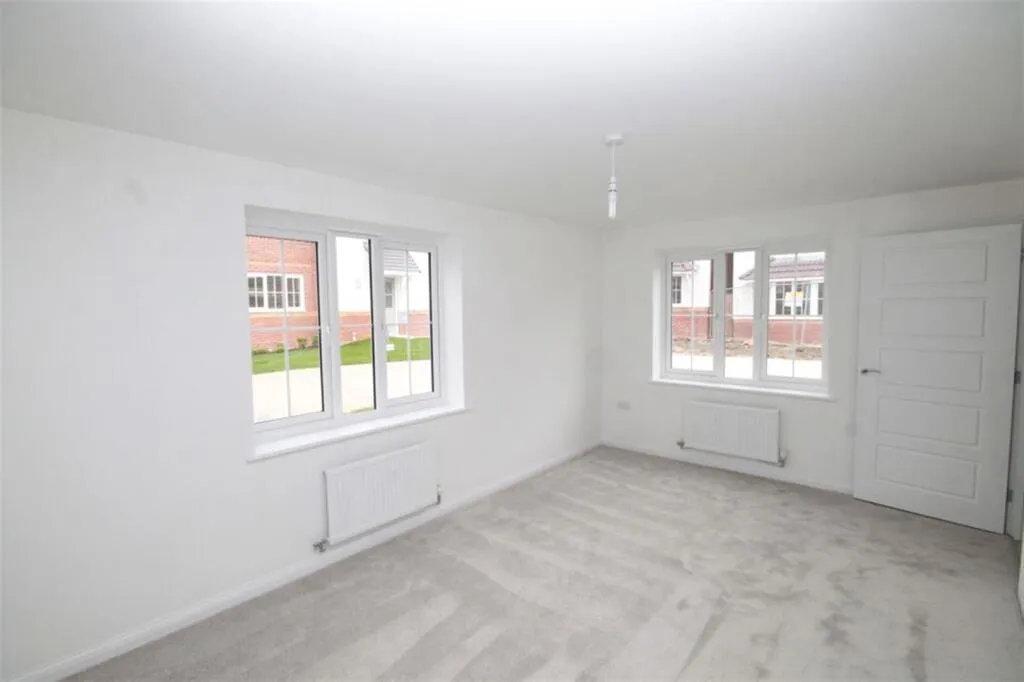 3 bed Semi-Detached