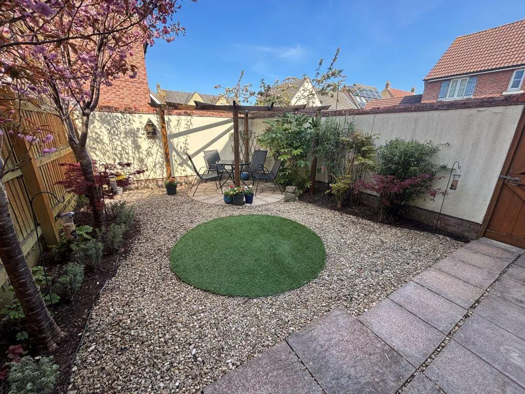 3 bed Semi-Detached
