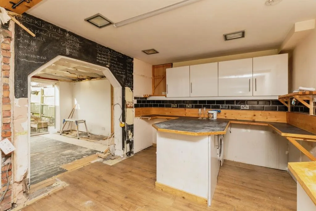 3 bed Semi-Detached