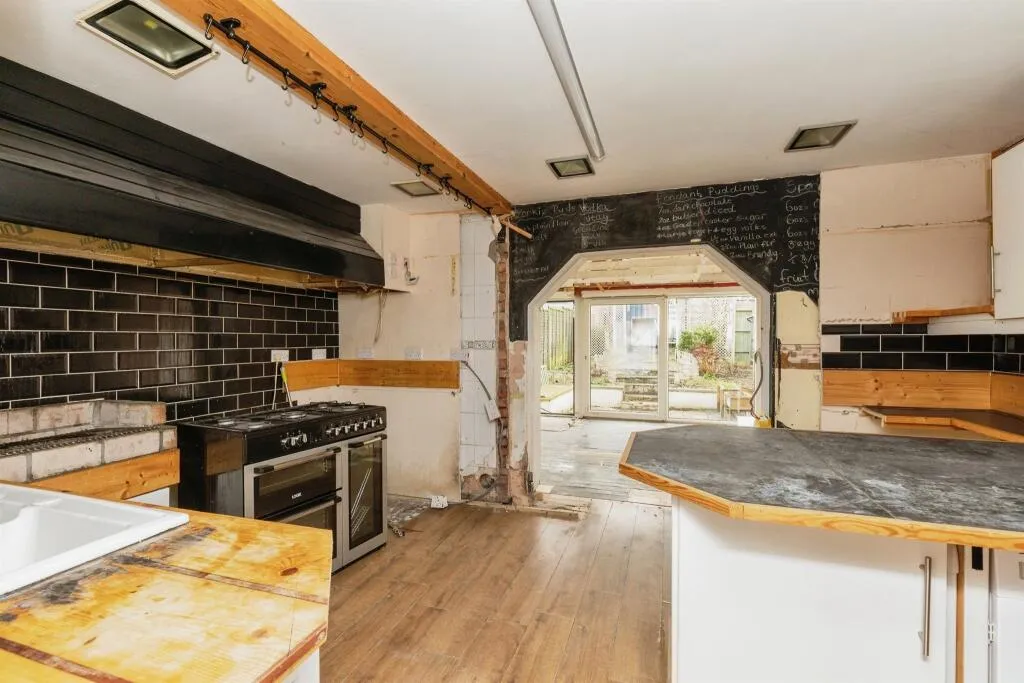 3 bed Semi-Detached