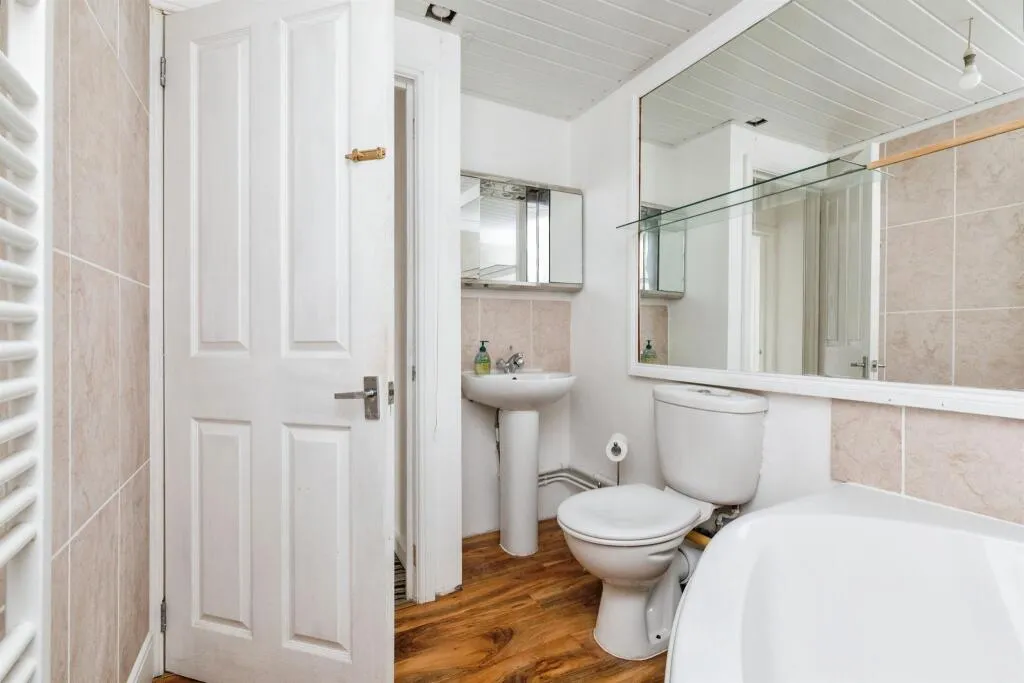 3 bed Semi-Detached