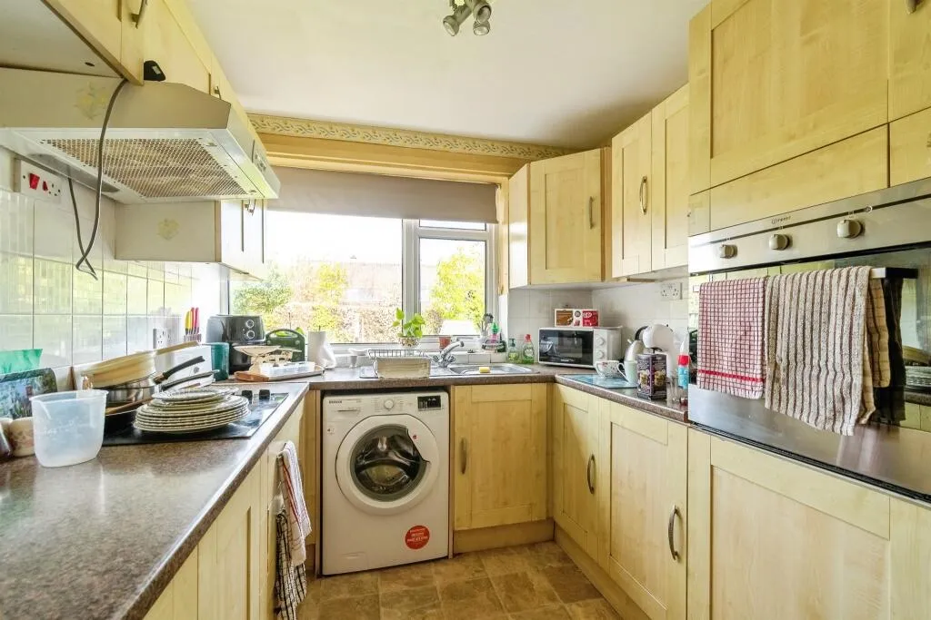 3 bed Semi-Detached