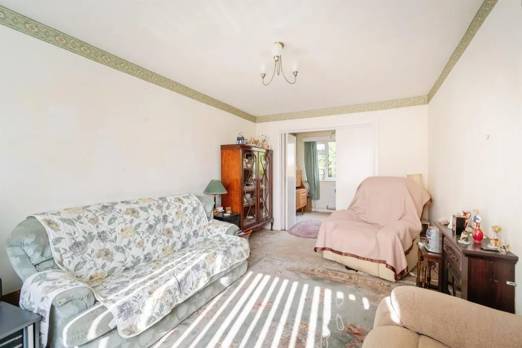 3 bed Semi-Detached
