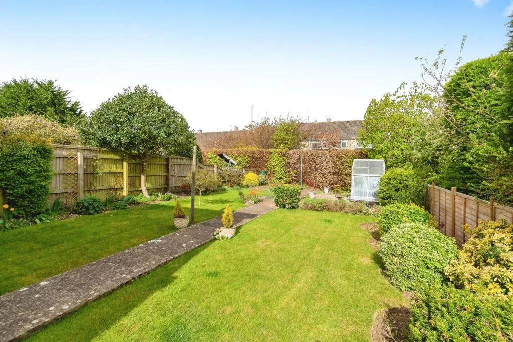 3 bed Semi-Detached