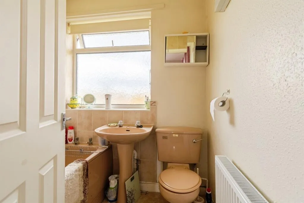 3 bed Semi-Detached