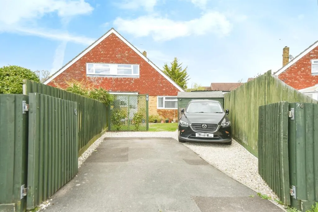 3 bed Semi-Detached