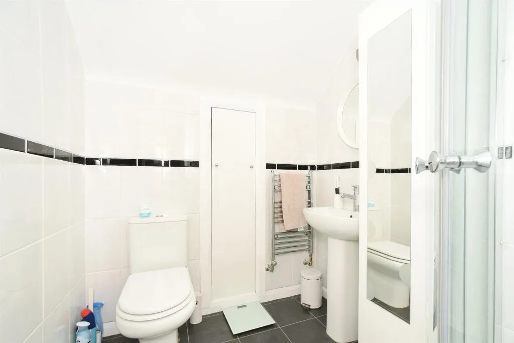 3 bed Semi-Detached