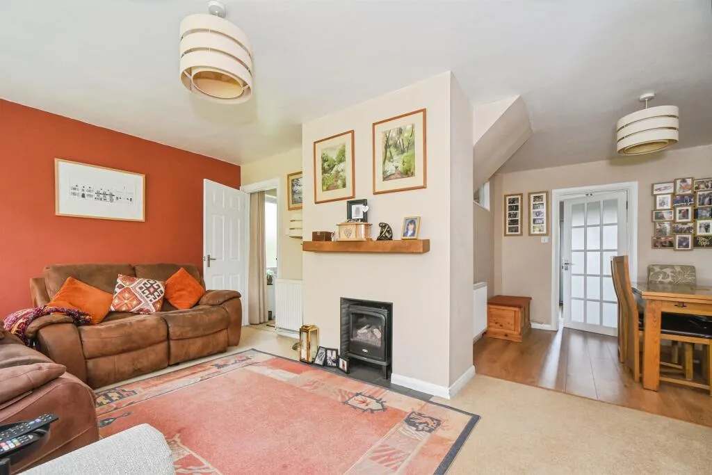 3 bed Semi-Detached
