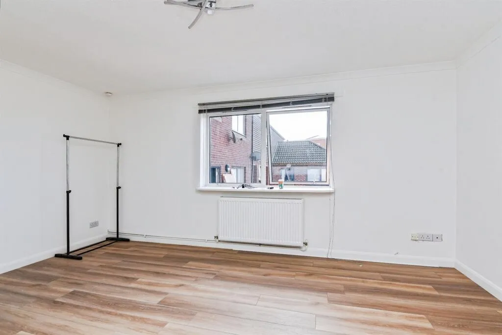 1 bed Apartment