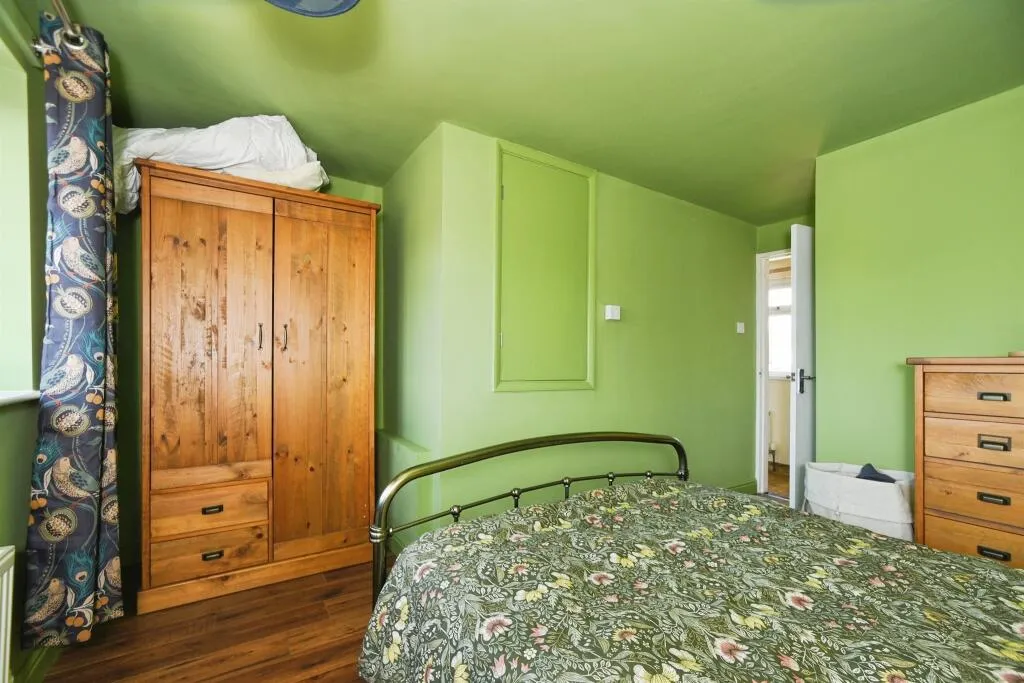 3 bed Terraced