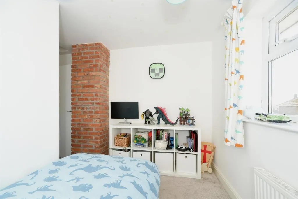 3 bed Terraced