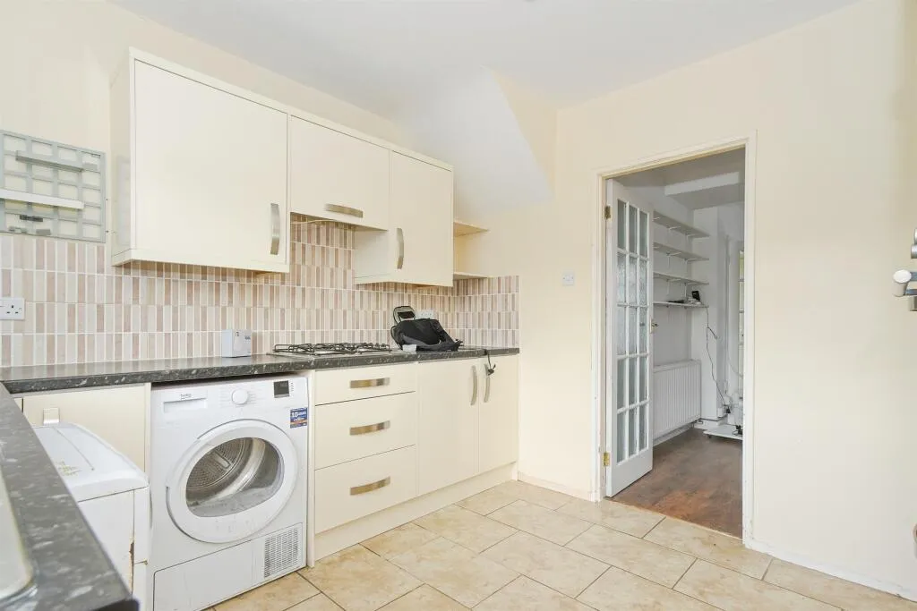 3 bed Terraced
