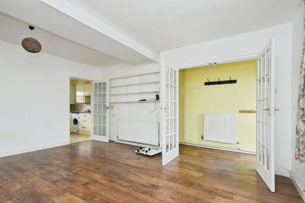 3 bed Terraced