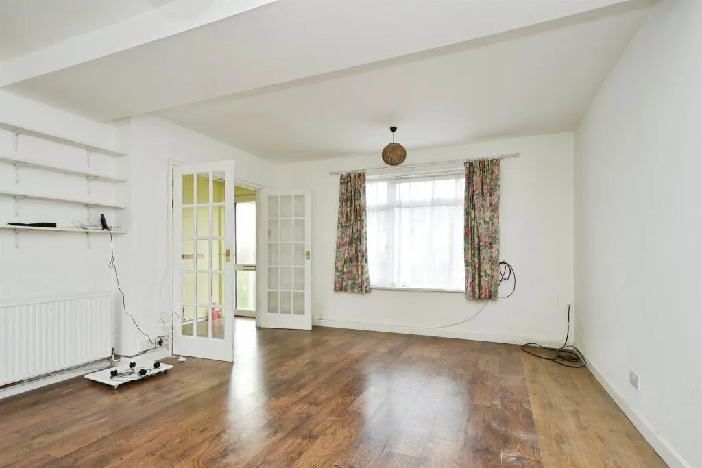 3 bed Terraced