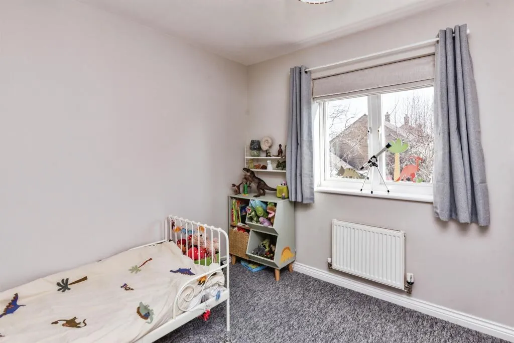 4 bed Detached