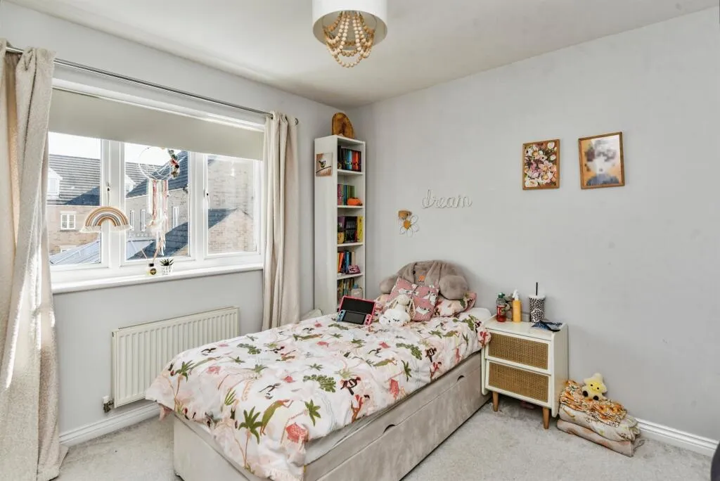4 bed Detached