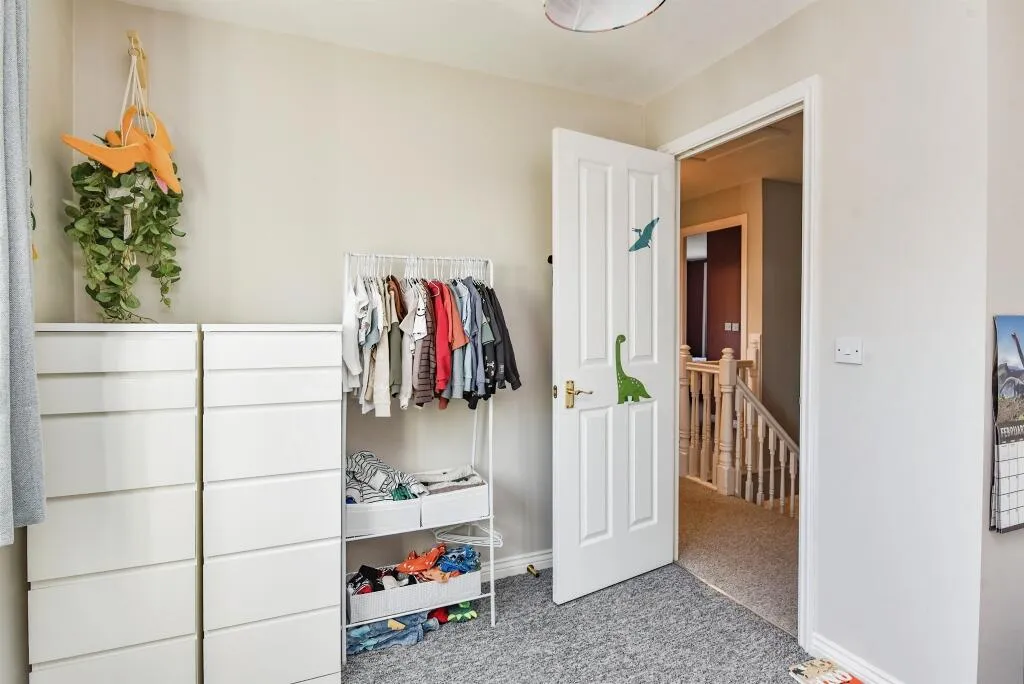 4 bed Detached