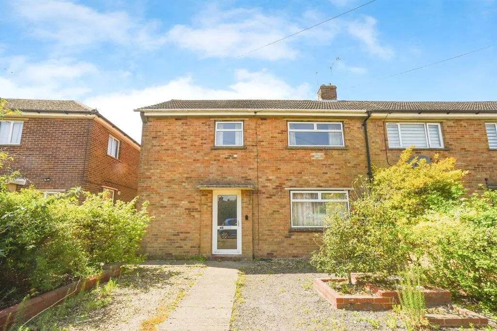 3 bed End of Terrace