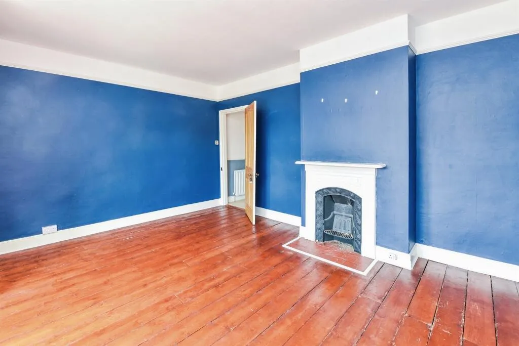 3 bed Terraced