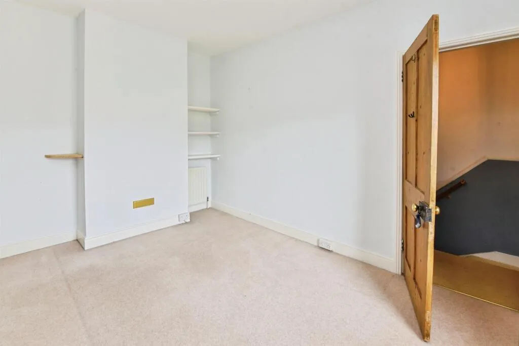 3 bed Terraced
