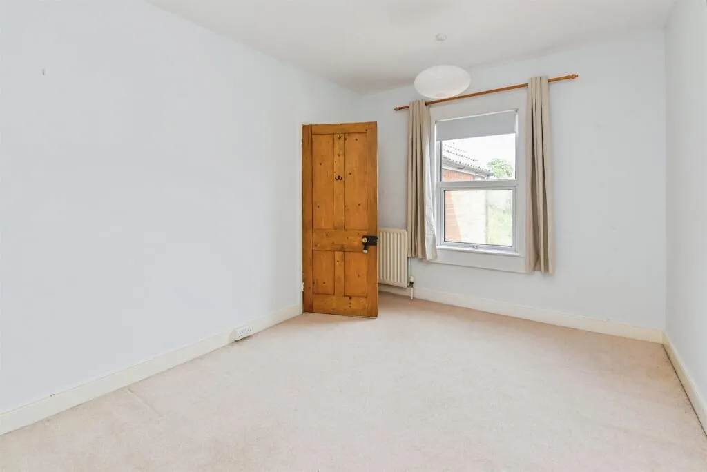 3 bed Terraced