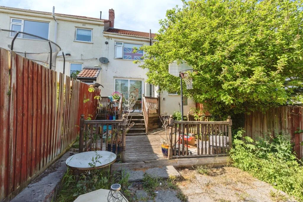 3 bed Terraced