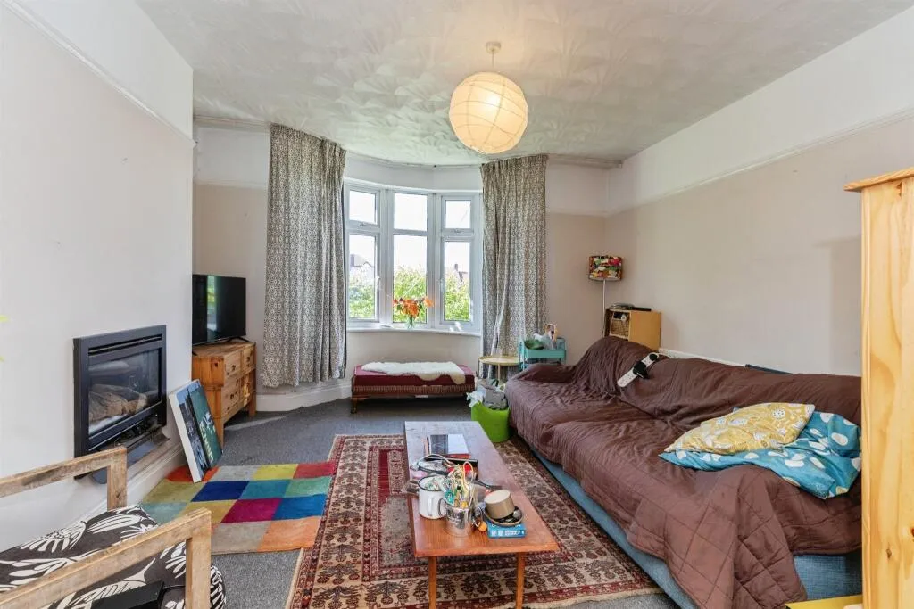 3 bed Terraced
