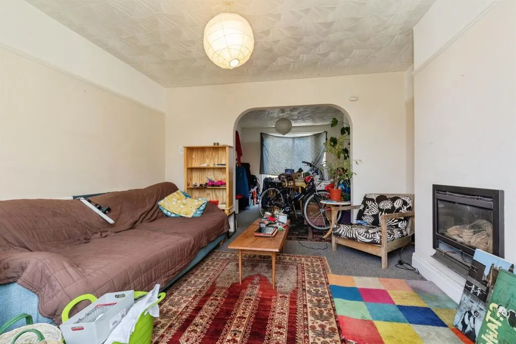 3 bed Terraced